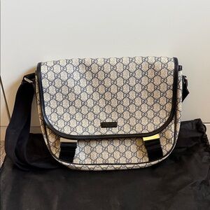 Gucci Cream and Black Logo Messenger Bag